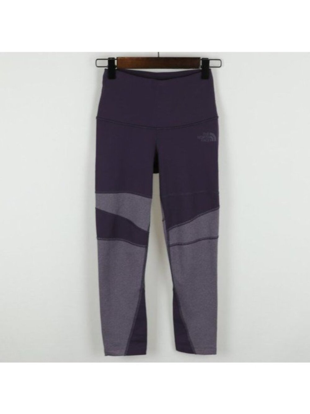 The North Face Women's XS Purple Mid Rise Tight Fit Capri Activewear Leggings